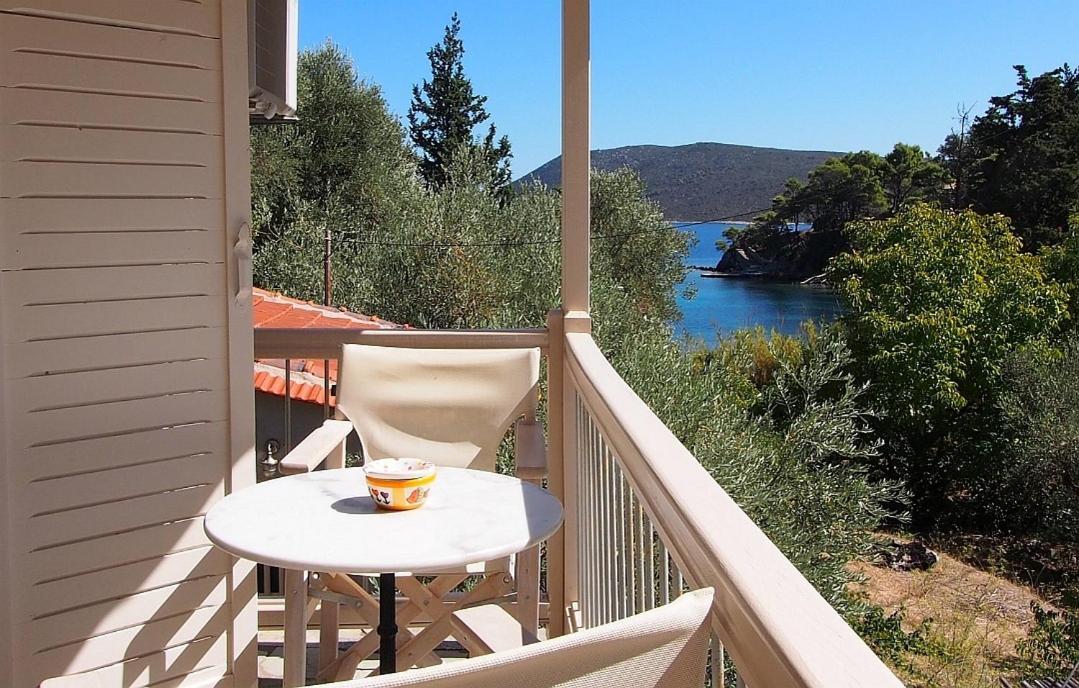 Lithea Villas And Studios By The Sea Agios Petros (Alonissos) Exterior foto