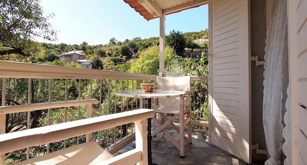 Lithea Villas And Studios By The Sea Agios Petros (Alonissos) Exterior foto